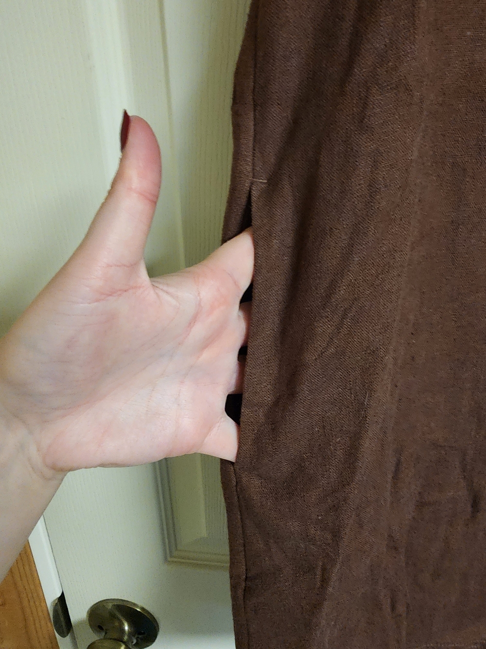 Old Navy Brown V-Neck Short Sleeve Shift Dress - Picture 3 of 4